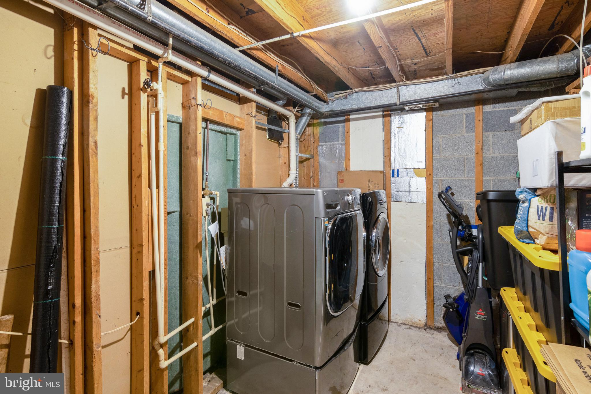 1812 North Spring Street Baltimore, MD 21213 - Photo 16 of 21 Laundry in Utility room
