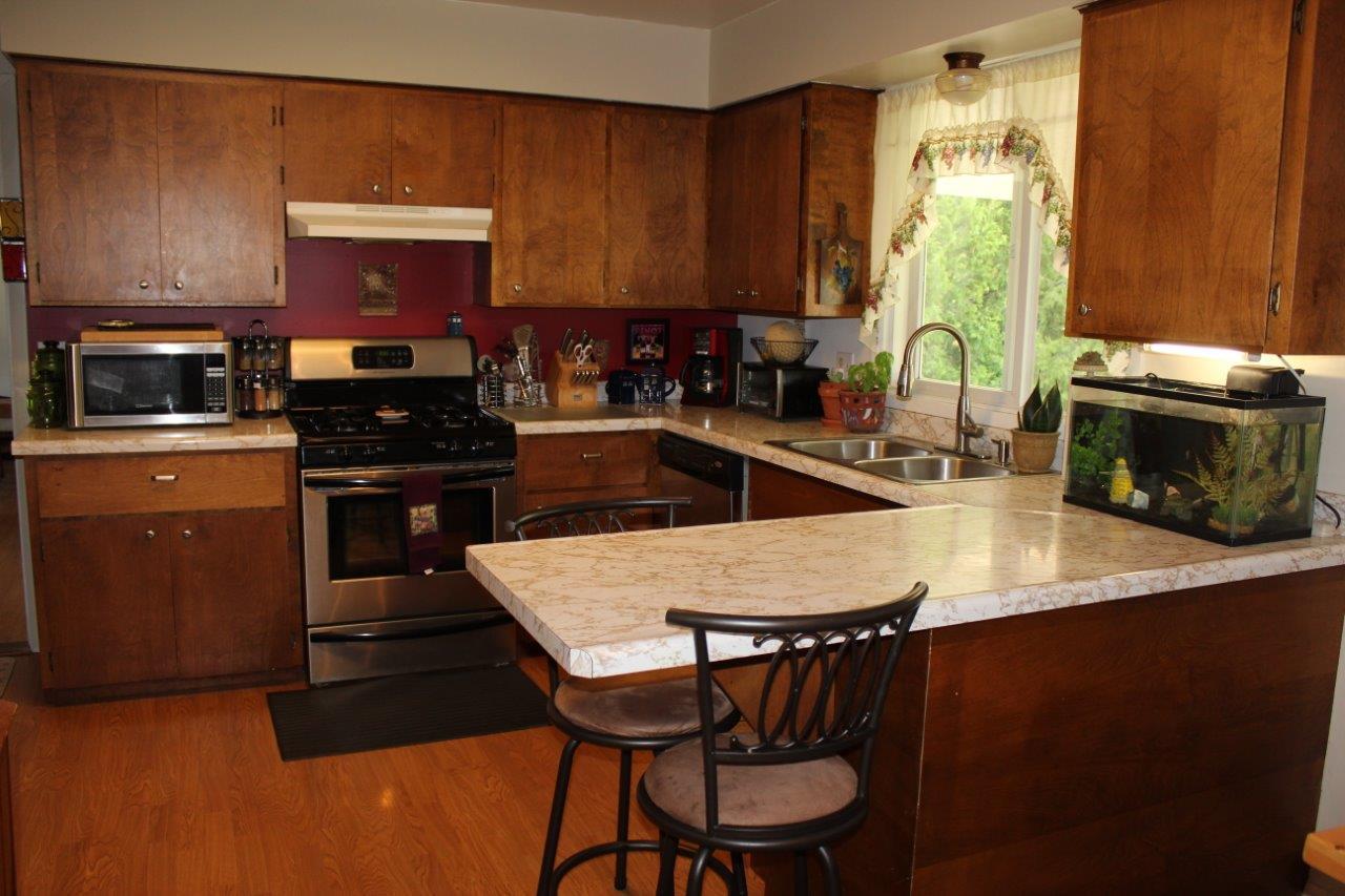 1150 Riviera Drive Cheboygan, MI 49721 - Photo 6 of 19 Gallery Image 6