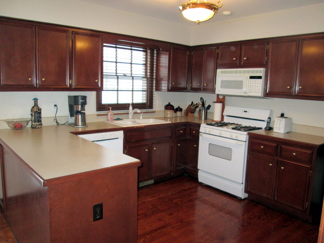 2555 Miller Road Geneva, IL 60134 - Photo 4 of 18