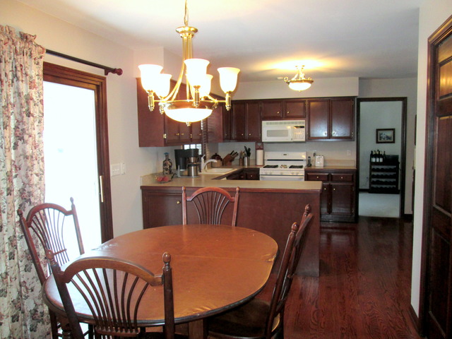 2555 Miller Road Geneva, IL 60134 - Photo 5 of 18