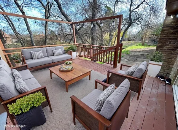 $298,000 | 521 Sharp Drive, DeSoto, TX 75115