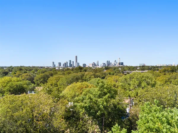 $495,000 | 1176 Graham Street, Austin, TX 78702