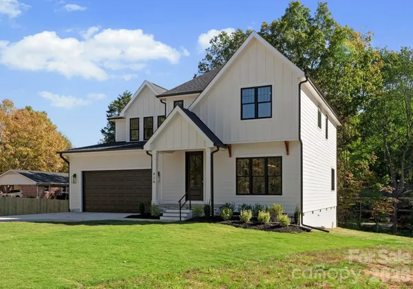 $725,000 | 426 Richards Lane, Mooresville, NC 28115