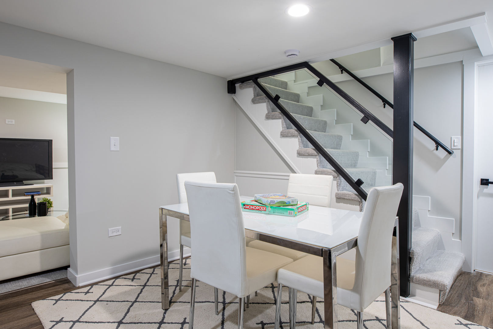 210 North Russel Street Mount Prospect, IL 60056 - Photo 12 of 17