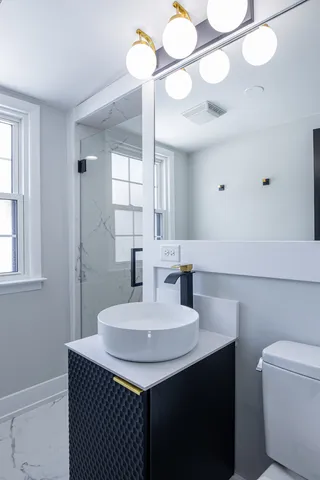 $649,000 | 210 North Russel Street, Mount Prospect, IL 60056