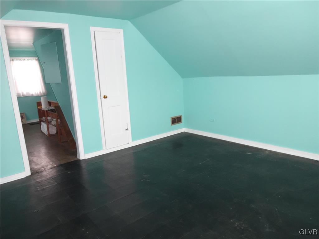 920 Magnolia Road Hellertown, PA 18055 - Photo 12 of 16 Gallery Image 12