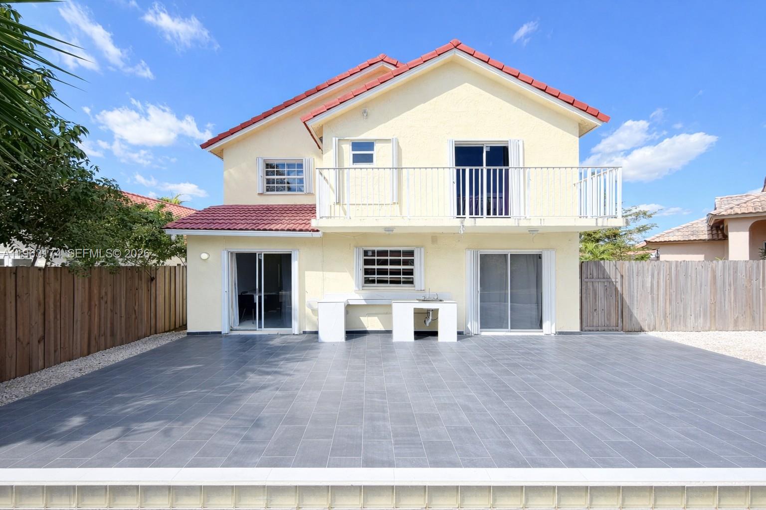 5239 Southwest 153rd Avenue Miami, FL 33185 - Photo 9 of 38