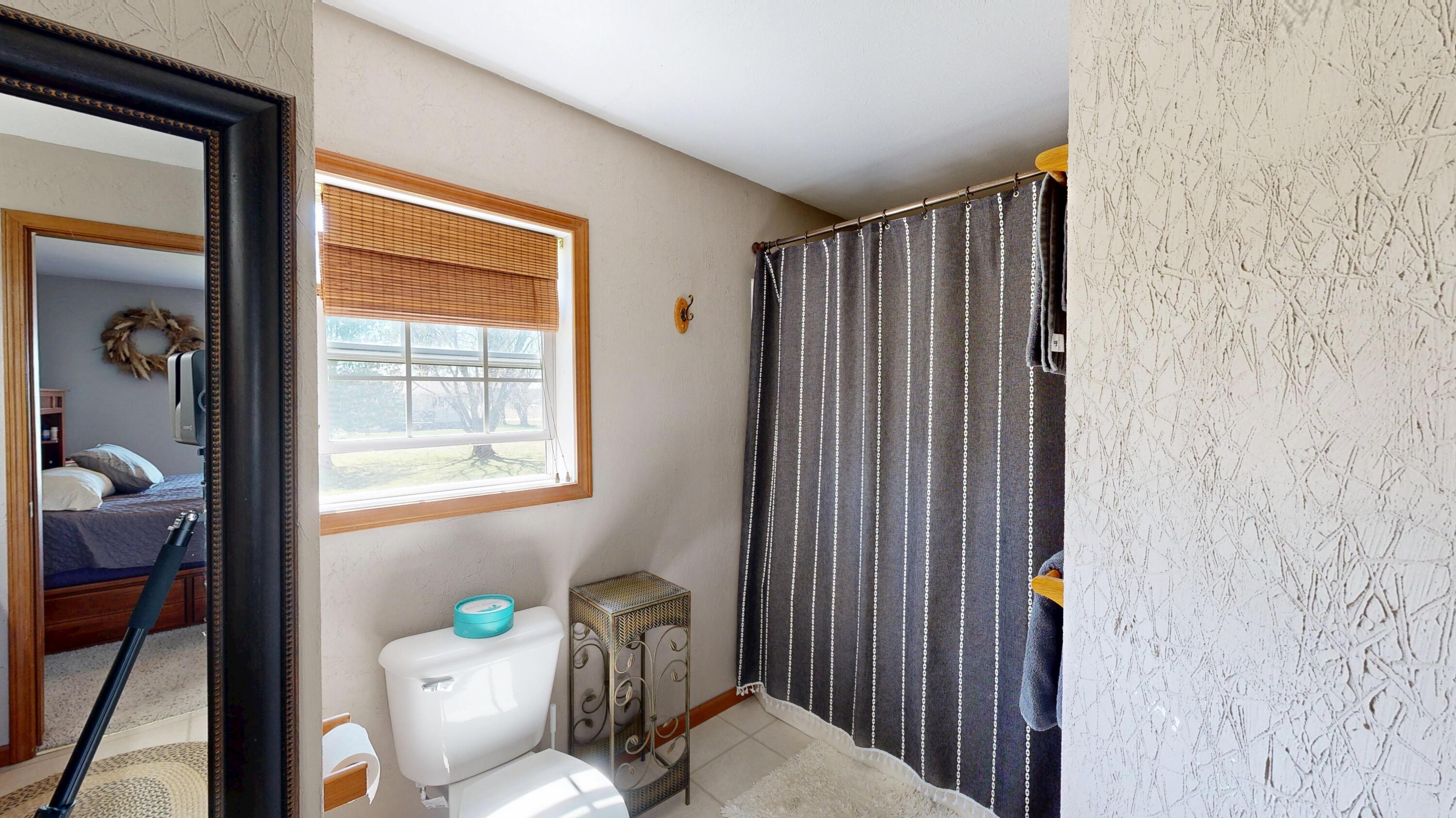 E7691 Prairie Boulevard Westby, WI 54667 - Photo 19 of 59 Primary bathroom
