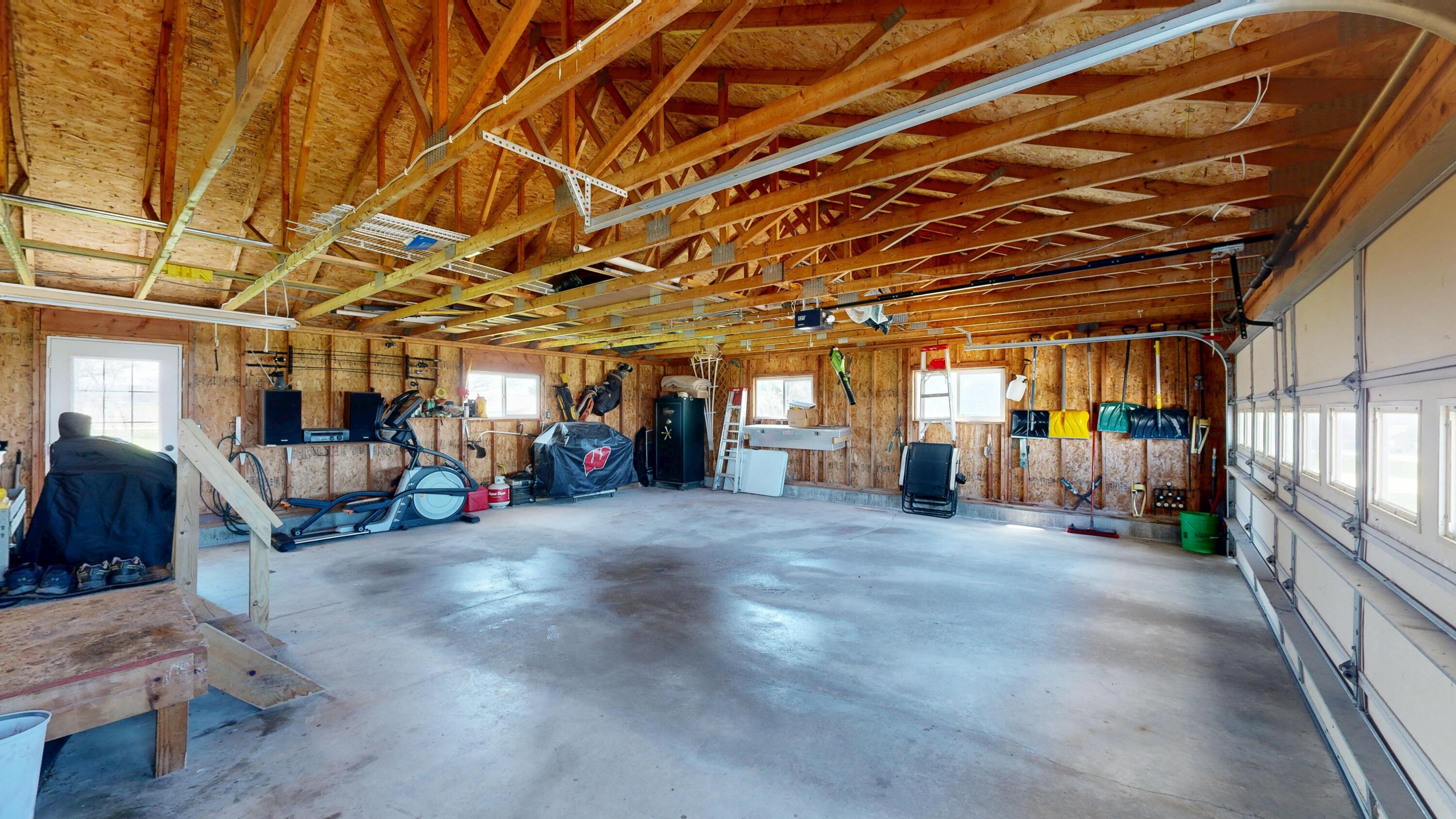 E7691 Prairie Boulevard Westby, WI 54667 - Photo 41 of 59 Garage