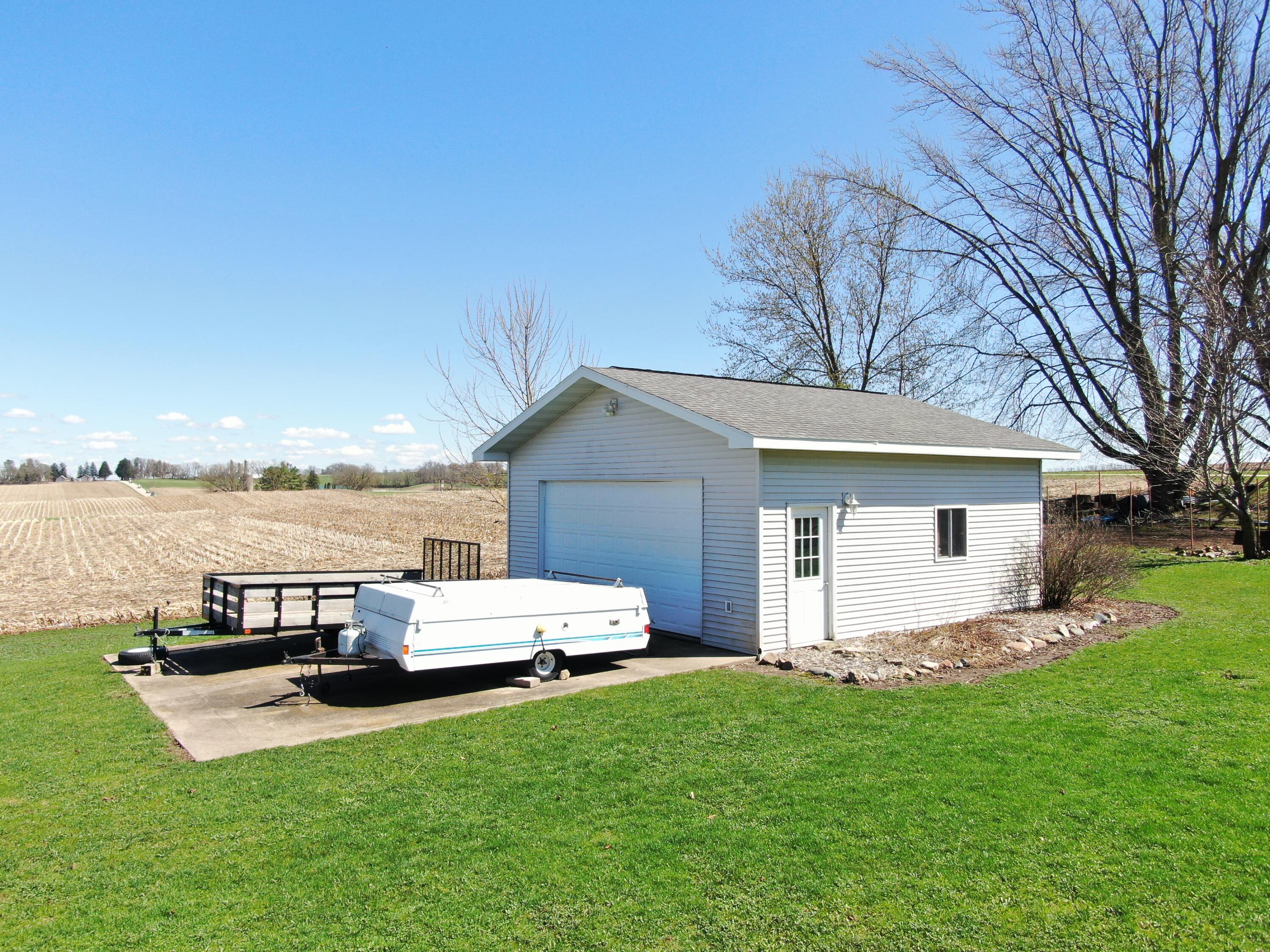 E7691 Prairie Boulevard Westby, WI 54667 - Photo 49 of 59 Garage