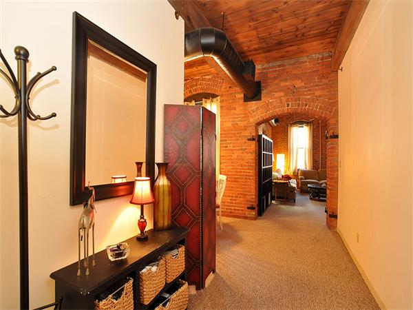 50 Rantoul Street, Unit 404S Beverly, MA 01915 - Photo 3 of 17 Gallery Image 3