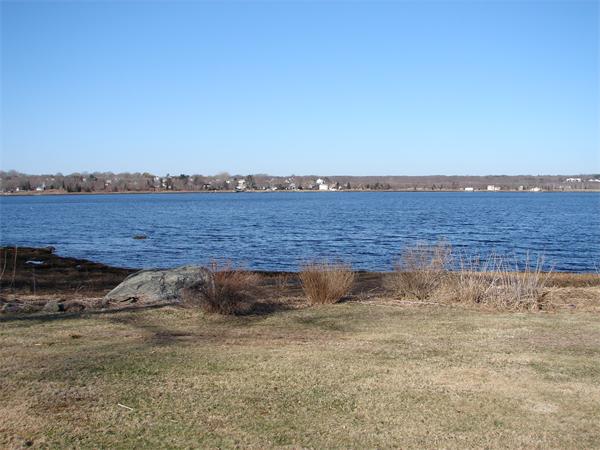 76 Riverside Drive Berkley, MA 02779 - Photo 4 of 10 Gallery Image 4