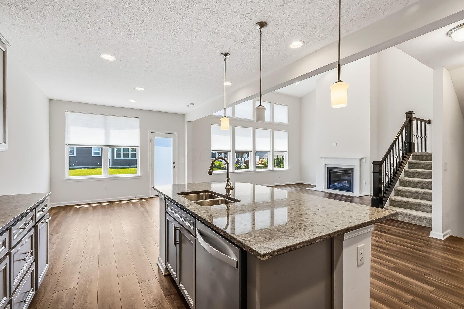 324 Solar Wind Road Delaware, OH 43015 - Photo 11 of 59 Kitchen/Eating Space