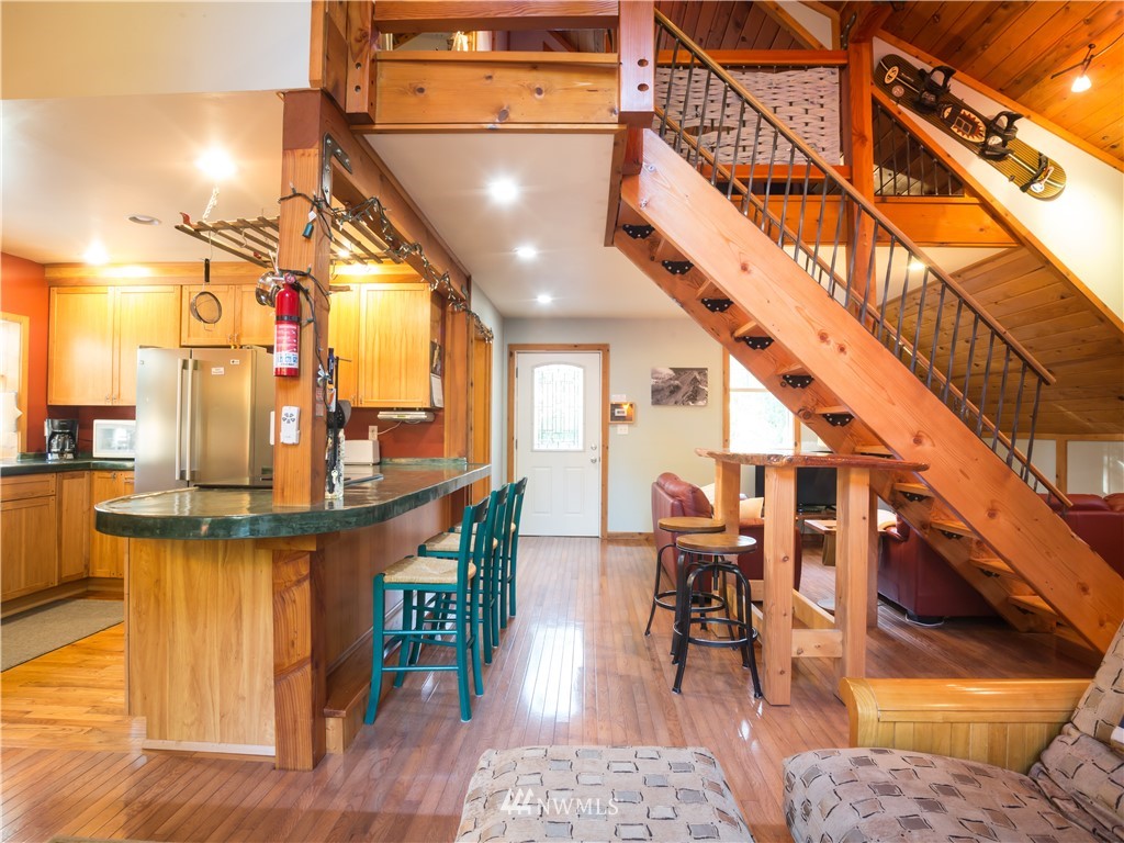 11107 Welcome Road Deming, WA 98244 - Photo 11 of 33 Gallery Image 11