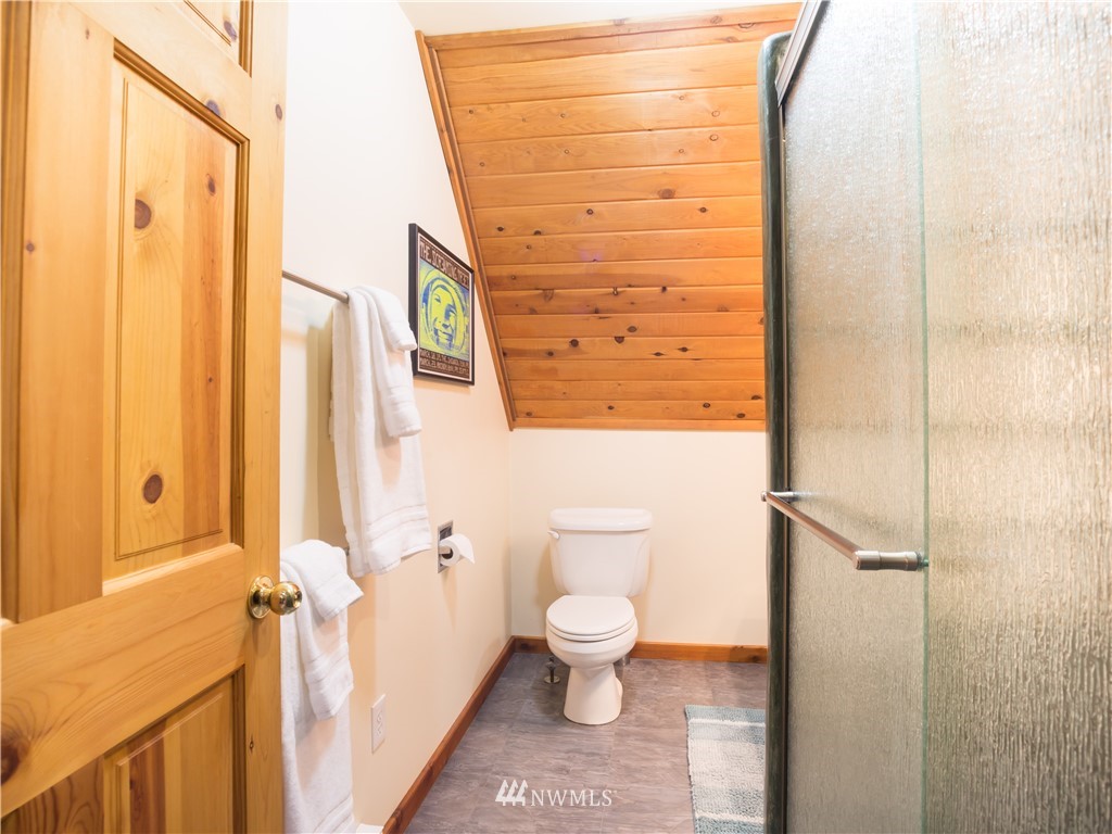 11107 Welcome Road Deming, WA 98244 - Photo 29 of 33 Gallery Image 29