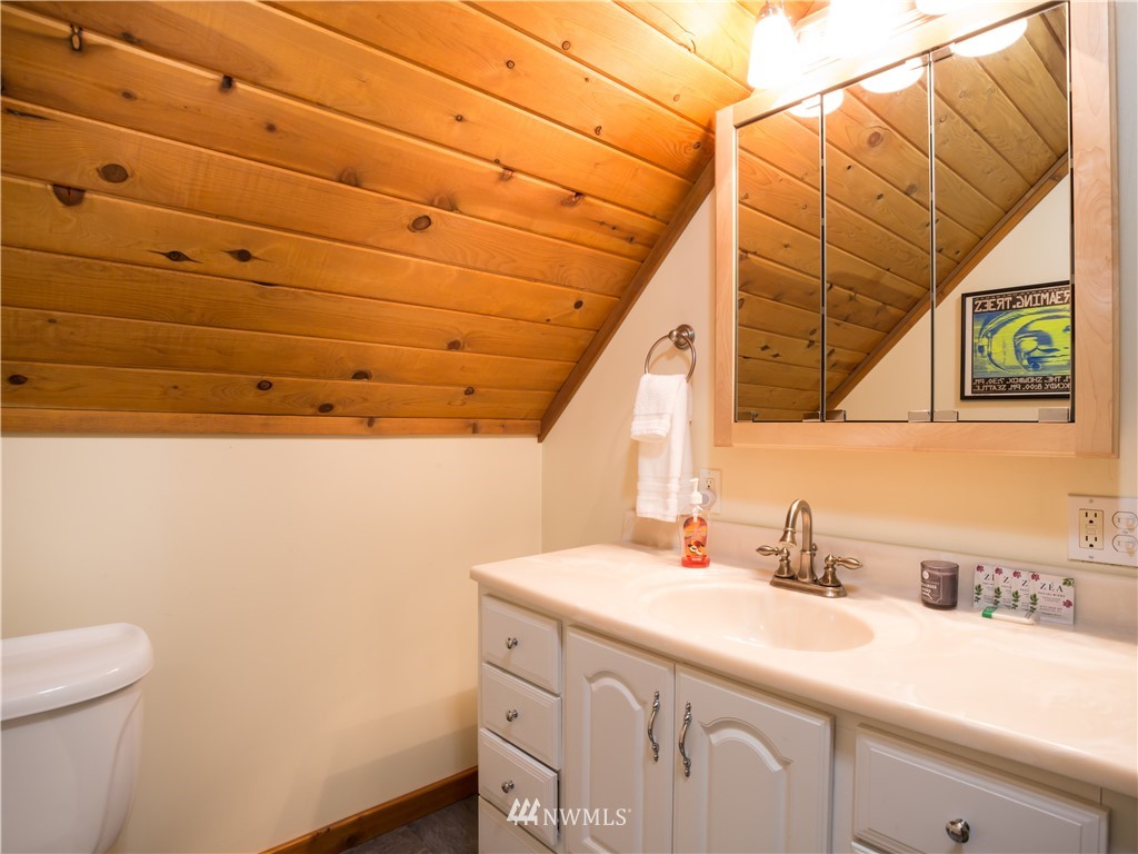11107 Welcome Road Deming, WA 98244 - Photo 30 of 33 Gallery Image 30