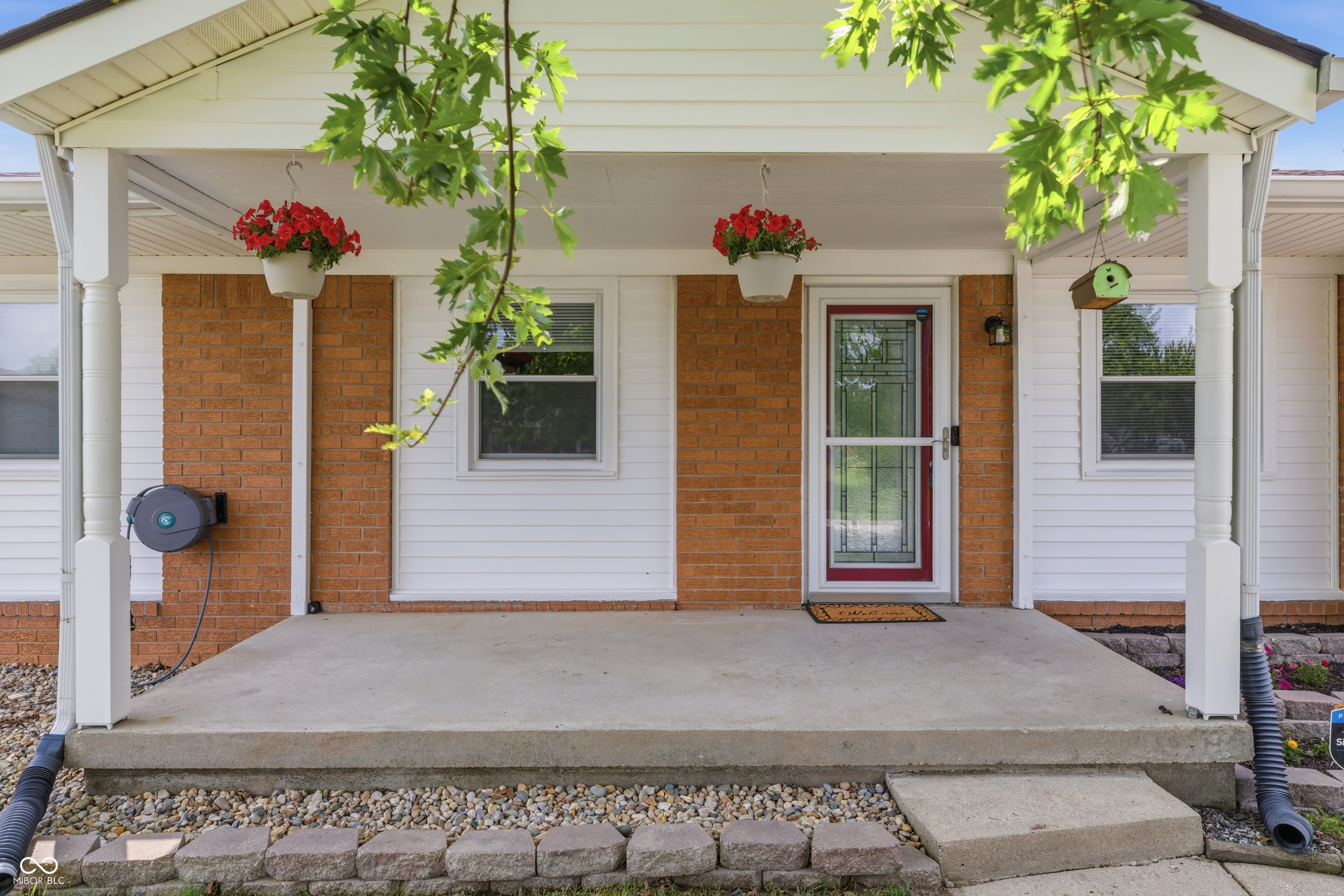 5817 Riva Ridge Drive Indianapolis, IN 46237 - Photo 2 of 38 Gallery Image 2