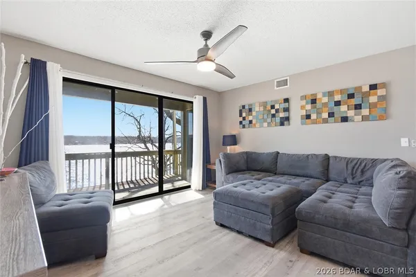 $279,000 | 6570 Pelican Drive, Unit 208, Osage Beach, MO 65065