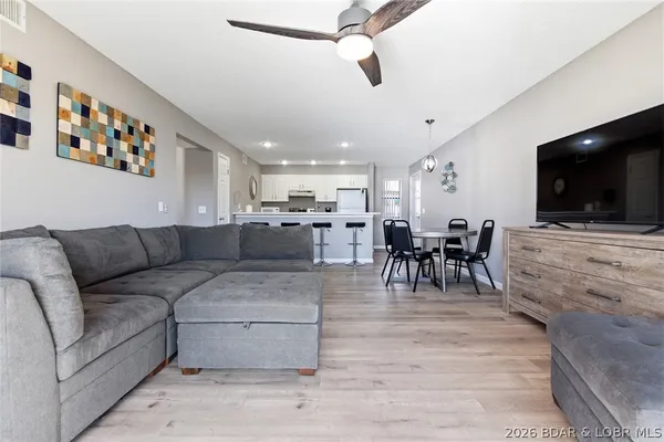 $279,000 | 6570 Pelican Drive, Unit 208, Osage Beach, MO 65065