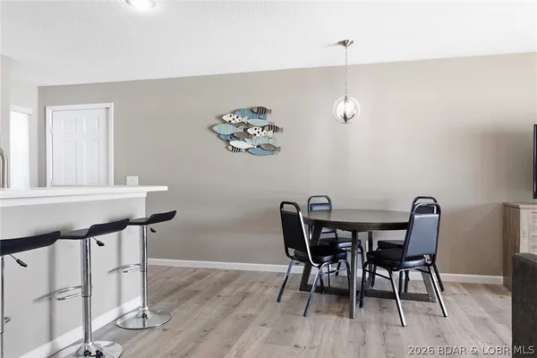 $279,000 | 6570 Pelican Drive, Unit 208, Osage Beach, MO 65065
