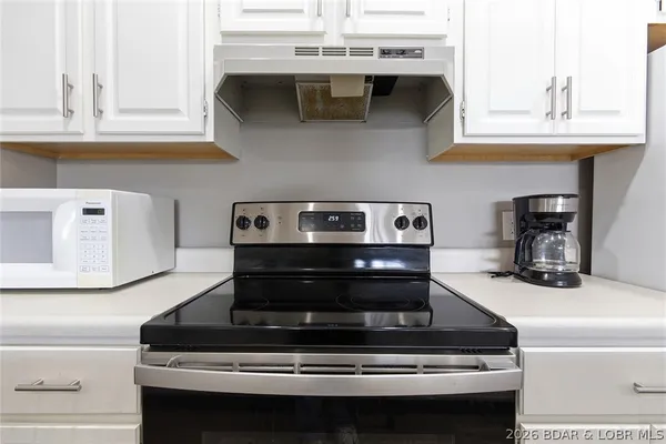 $279,000 | 6570 Pelican Drive, Unit 208, Osage Beach, MO 65065