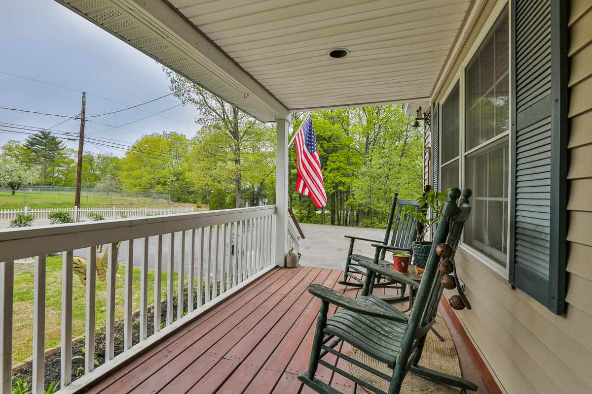 201 Chestnut Hill Road Rochester, NH 03867 - Photo 2 of 22