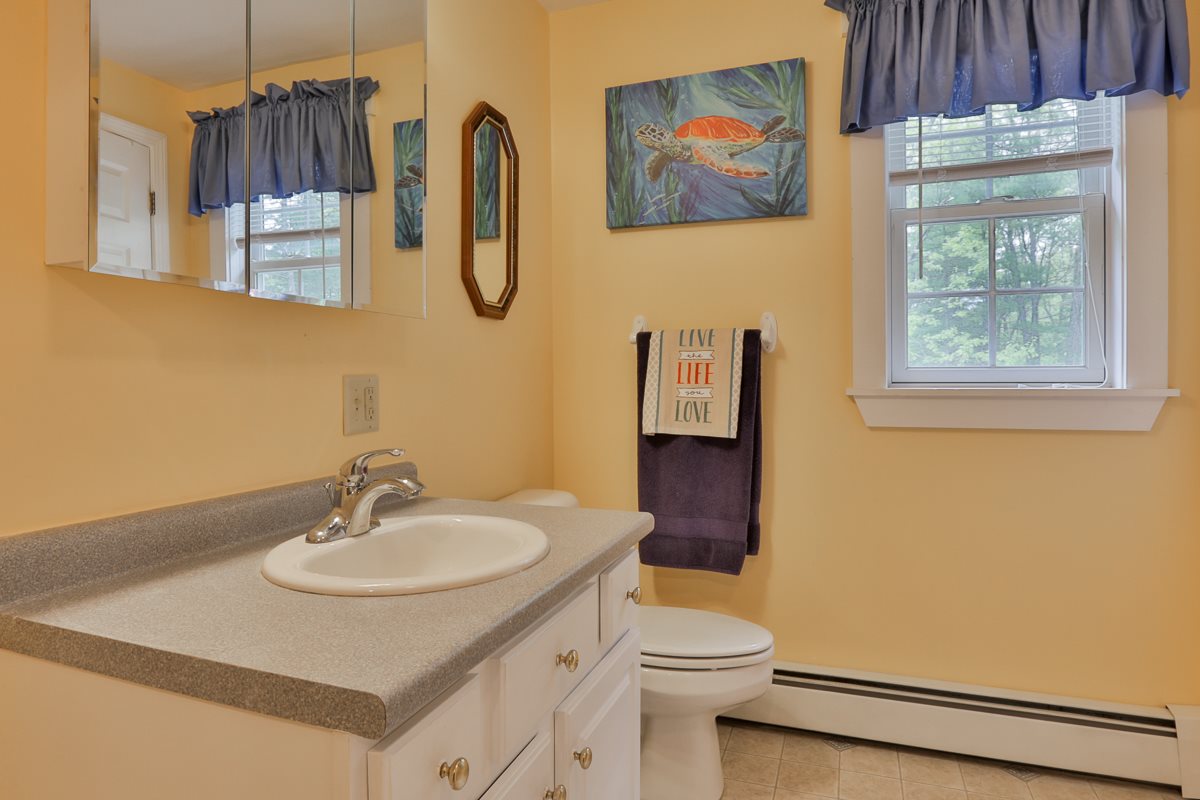 201 Chestnut Hill Road Rochester, NH 03867 - Photo 18 of 22