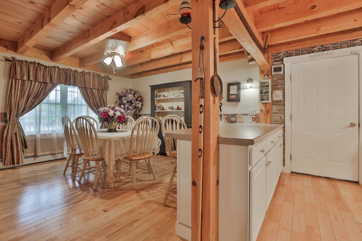 201 Chestnut Hill Road Rochester, NH 03867 - Photo 3 of 22