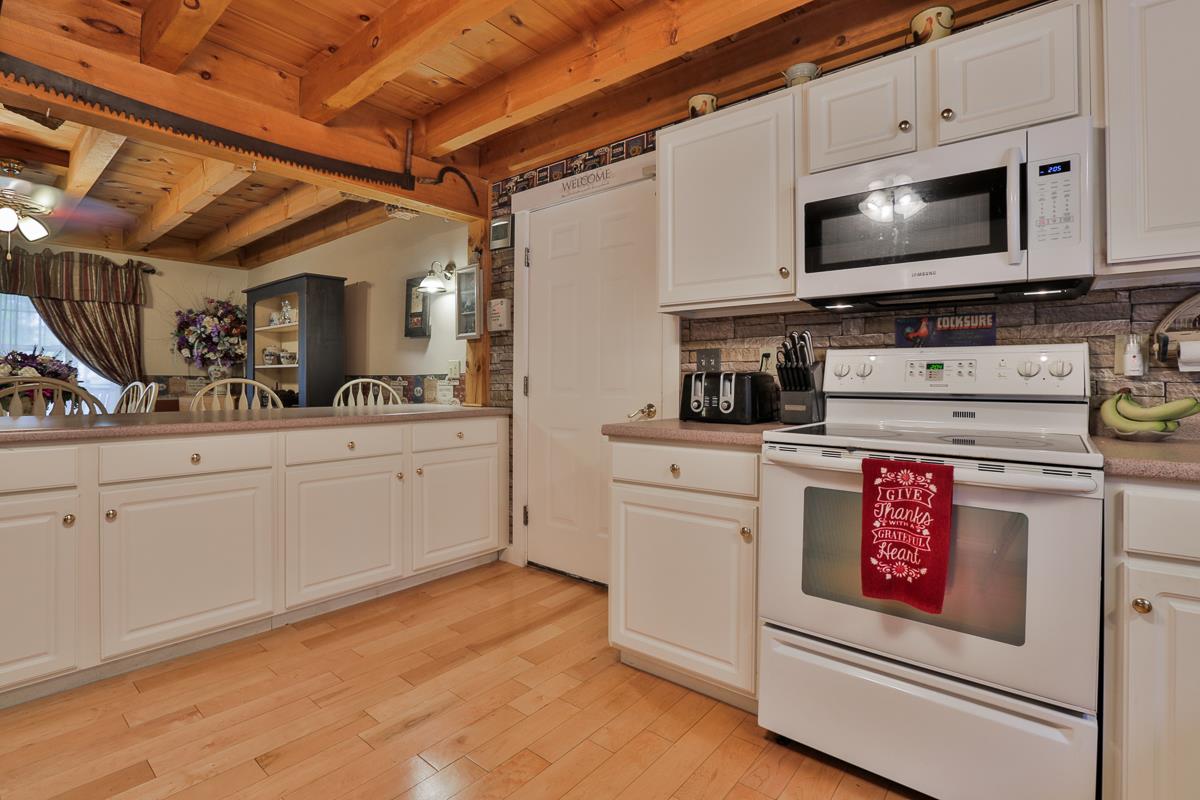 201 Chestnut Hill Road Rochester, NH 03867 - Photo 4 of 22
