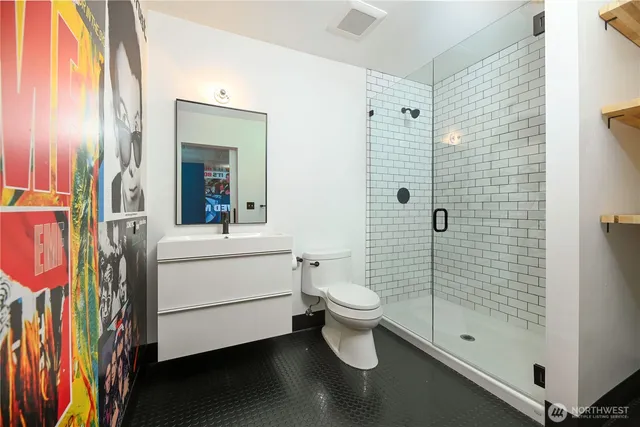 $1,300,000 | 13001 40th Avenue South, Tukwila, WA 98168