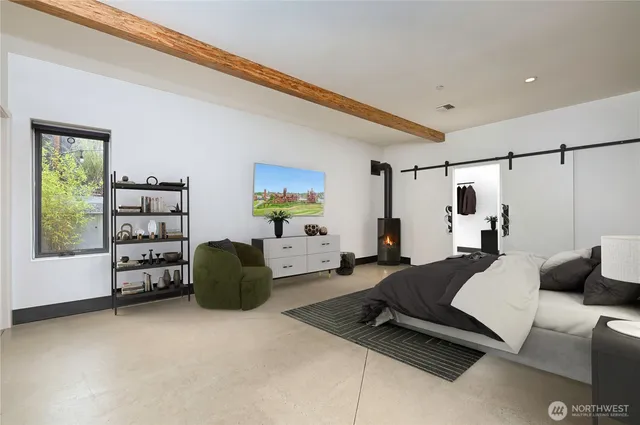 $1,300,000 | 13001 40th Avenue South, Tukwila, WA 98168