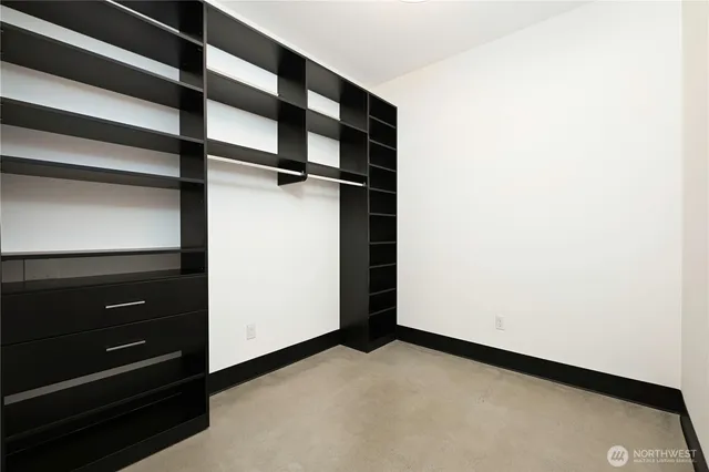 $1,300,000 | 13001 40th Avenue South, Tukwila, WA 98168