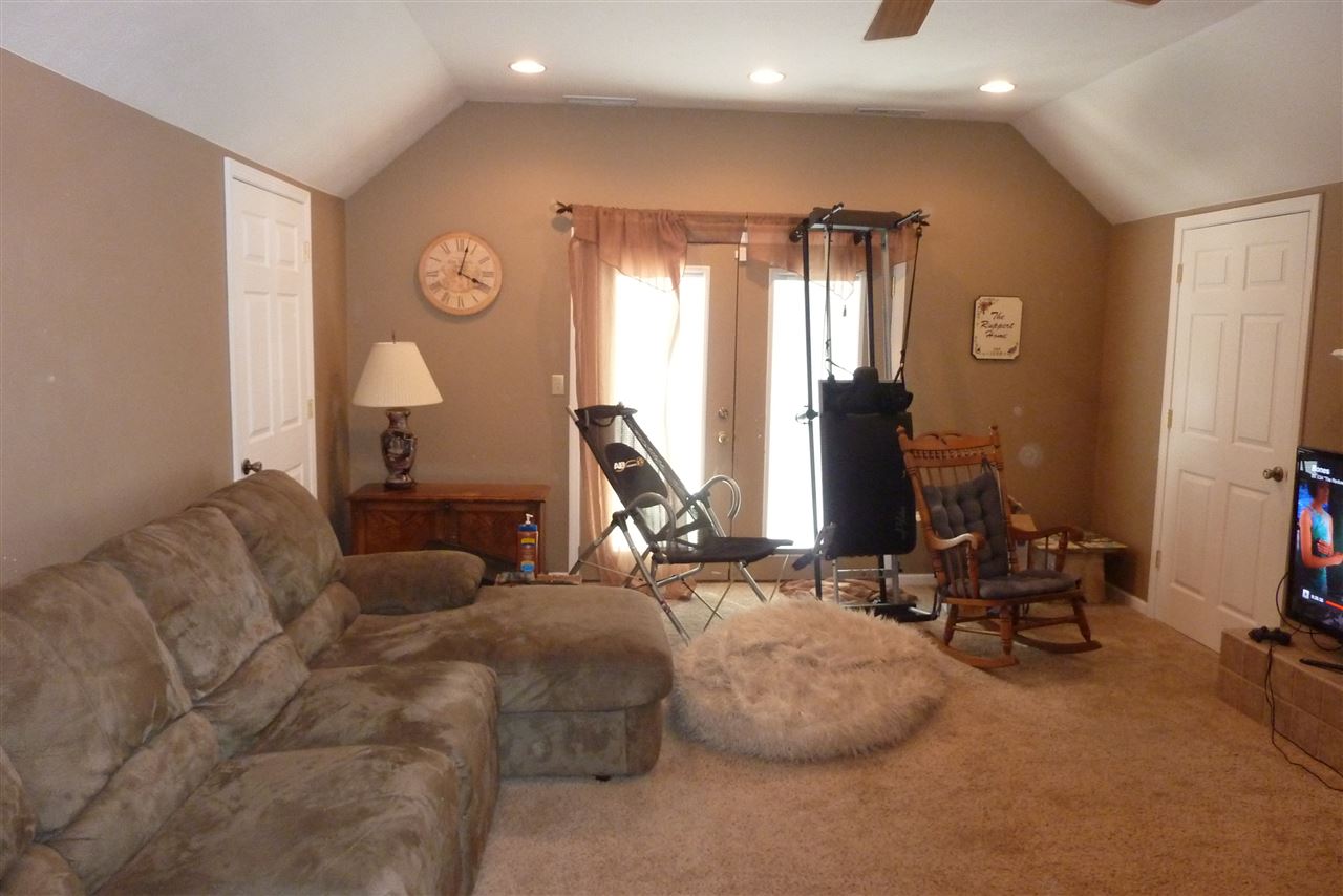 2526 Wolfs Point Drive Rochester, IN 46975 - Photo 22 of 28
