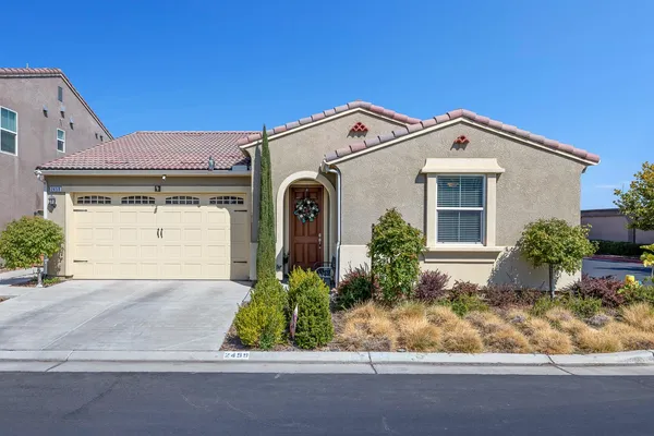$465,000 | 2459 Lombard Lane, Clovis, CA 93619
