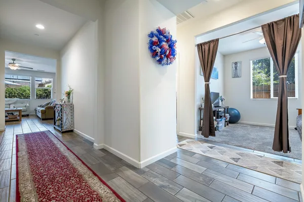 $465,000 | 2459 Lombard Lane, Clovis, CA 93619