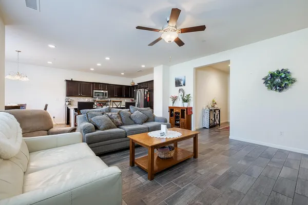 $465,000 | 2459 Lombard Lane, Clovis, CA 93619