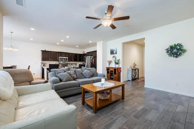 $479,000 | 2459 Lombard Lane, Clovis, CA 93619