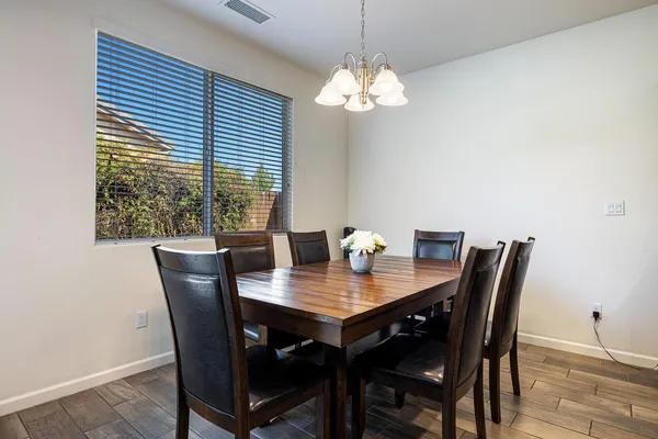 $465,000 | 2459 Lombard Lane, Clovis, CA 93619