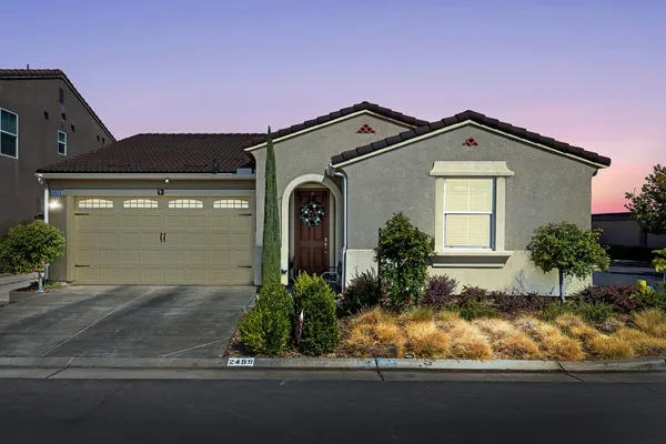 $465,000 | 2459 Lombard Lane, Clovis, CA 93619