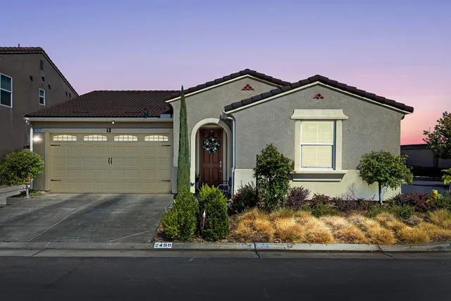 $479,000 | 2459 Lombard Lane, Clovis, CA 93619