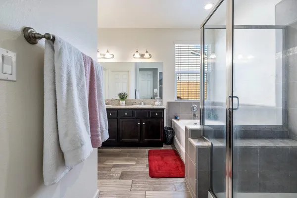 $465,000 | 2459 Lombard Lane, Clovis, CA 93619