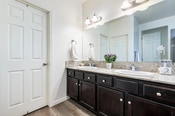 $465,000 | 2459 Lombard Lane, Clovis, CA 93619