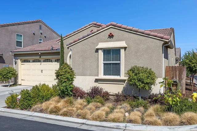 $479,000 | 2459 Lombard Lane, Clovis, CA 93619