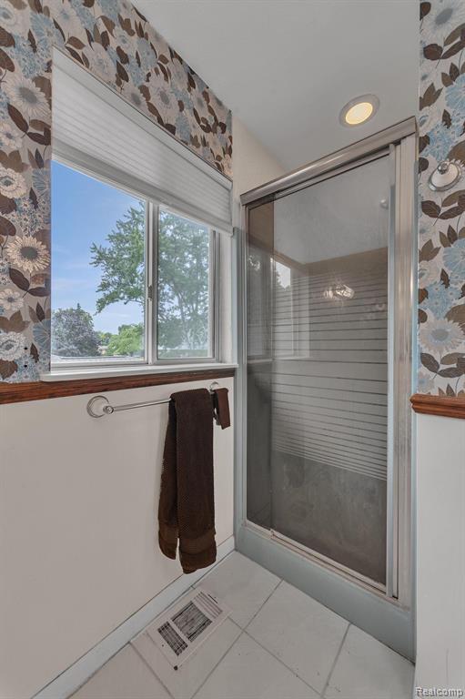 2710 Frembes Road Waterford, MI 48329 - Photo 39 of 61 Gallery Image 39