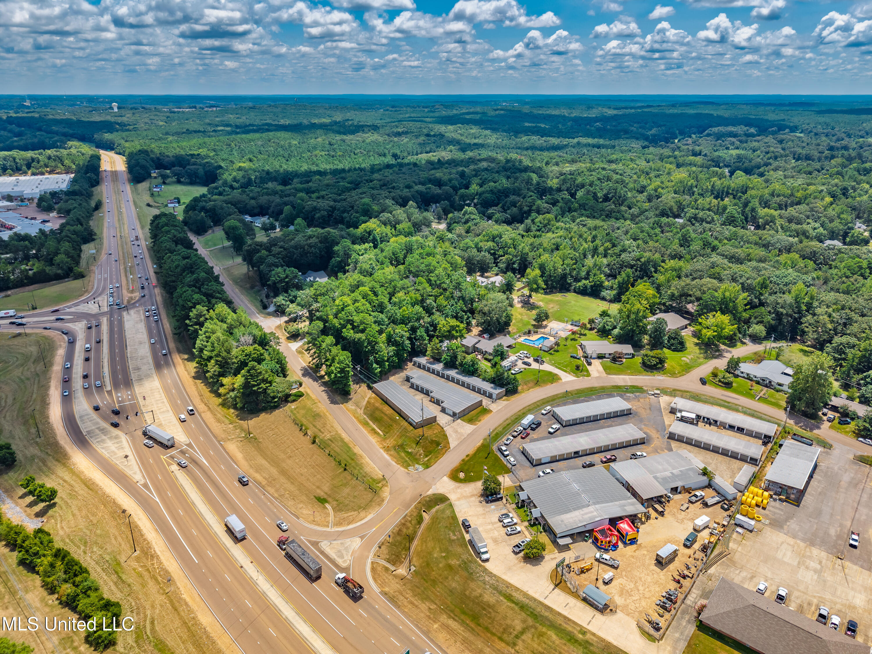 3219 Fielder Lane Oxford, MS 38655 - Photo 4 of 19 IMG_0607