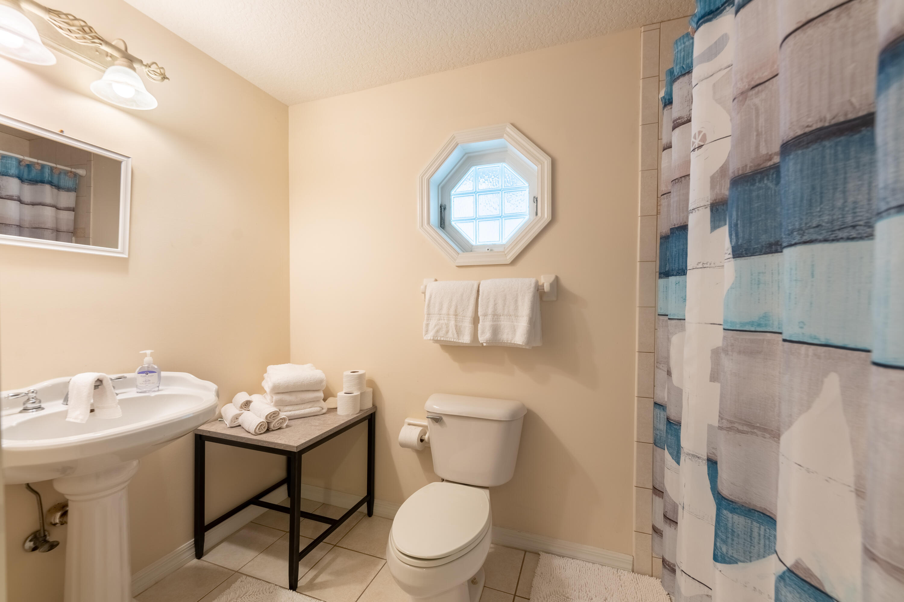 524 Southwest 3rd Street Stuart, FL 34994 - Photo 17 of 36 Downstairs Bathroom 2