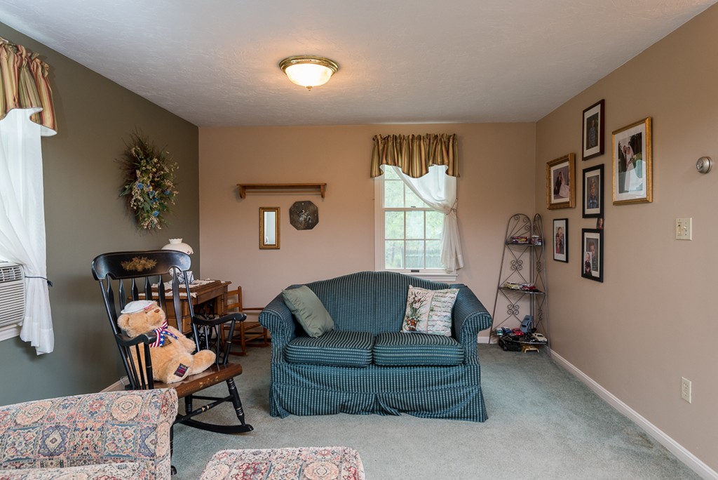 8 Keith Avenue Kingston, MA 02364 - Photo 4 of 20