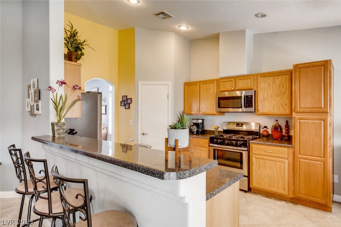 1075 Pennyfeather Road Henderson, NV 89015 - Photo 9 of 29 Gallery Image 9