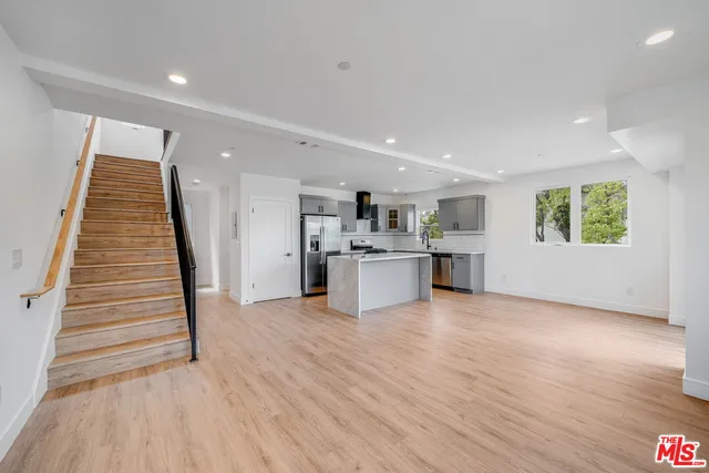 $6,595 | 1433 South Crescent Heights Boulevard, Los Angeles, CA 90035