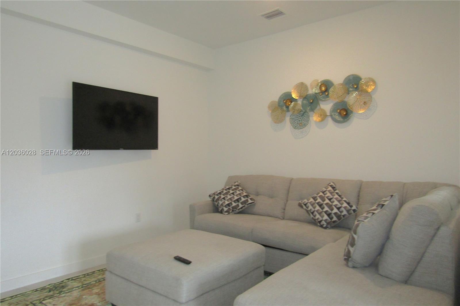 13344 Southwest 250th Street Homestead, FL 33032 - Photo 6 of 30